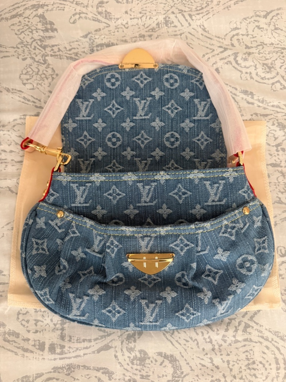 Louis Vuitton Blue Monogram Denim Travel Bag & Small Crossbody Set - Picture 5 of 6